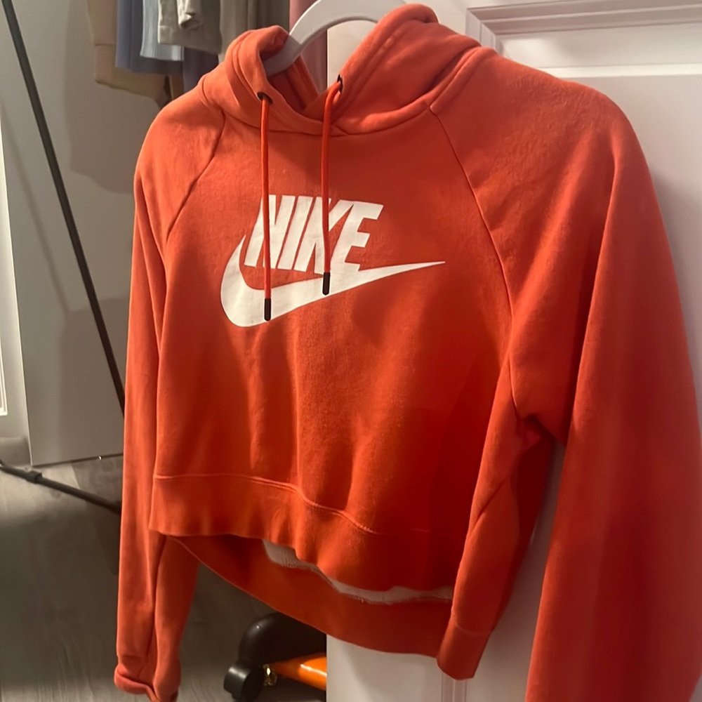 Cropped Nike Sweater